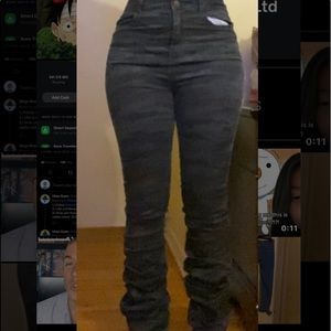 They hardly have stretch. I’m a 11 on fashionova and a medium on SHEIN.